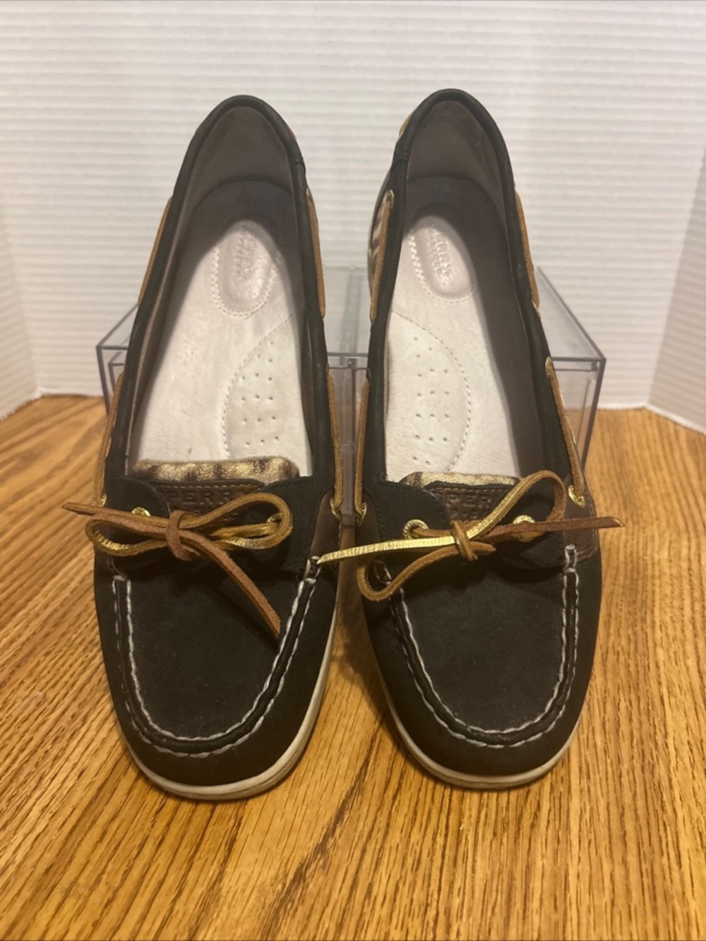 SPERRY Black Suede Boat Shoe Loafers with Brown Laces